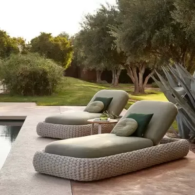 Шезлонг Manutti Kobo в цвете Pepper