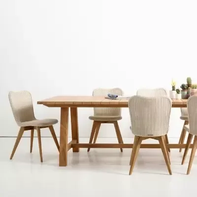 Обеденные стулья Vincent Sheppard Lena ножки из тика