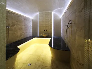 Средиземноморская парная в теннисном центре