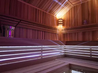 Строительство сауны из канадского кедра